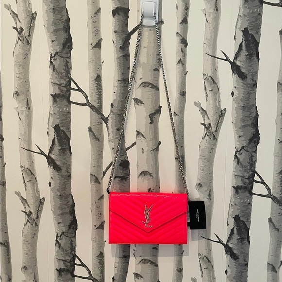 Matelasse Chevron Monogram Chain Wallet Neon Pink - Picture 3 of 14